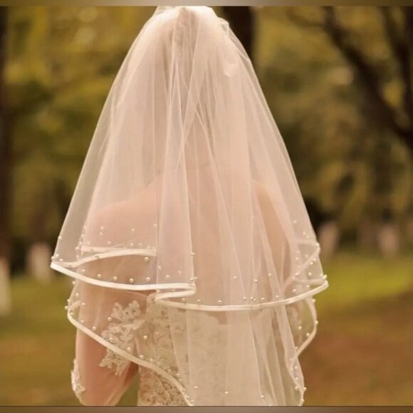 Double Layered Pearl Accent Bridal Wedding Veil White Veil ?? NWT